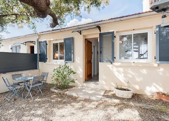 Signoria By Interhome * 萨里索伦札拉